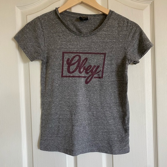 Obey Tops - 💜 3 for $20💜 Obey T-Shirt